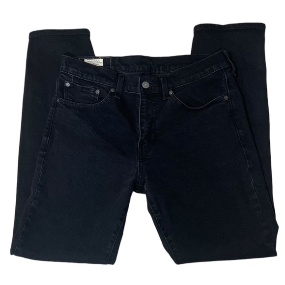 Levi's Jeans - Picture 2 of 3